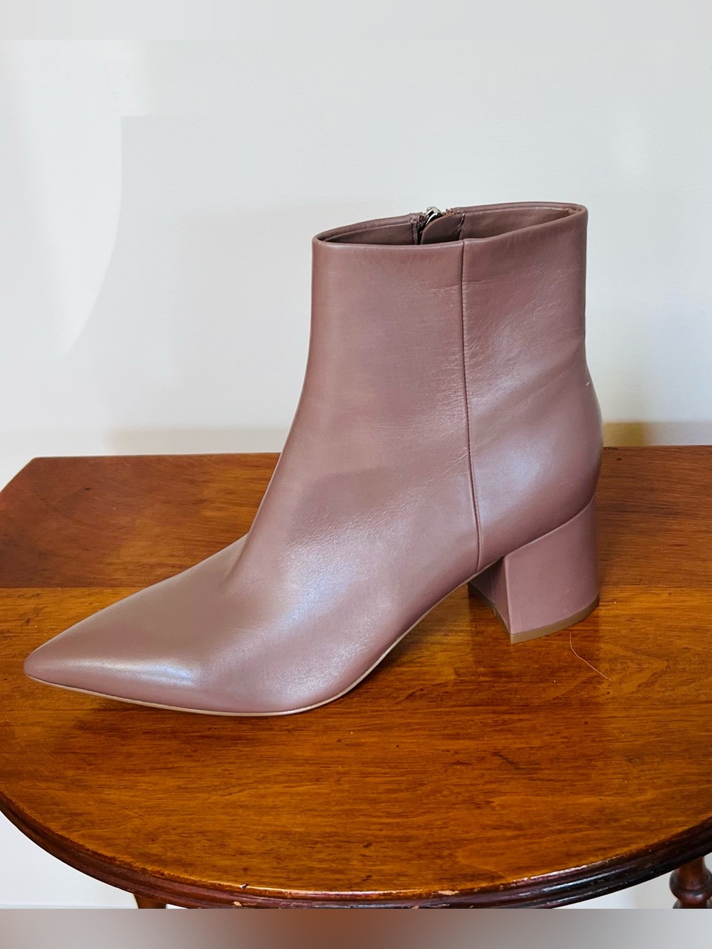 Marc Fisher LTD “Jina”Pointed Toe Block Heel Ankle Boot light brown size 8M